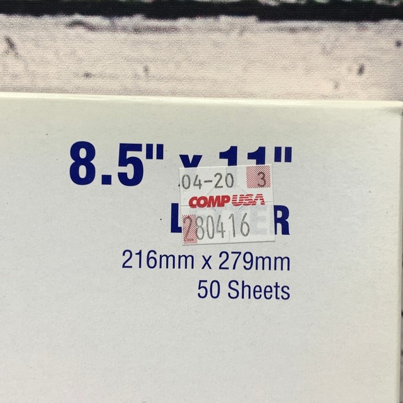 Epson Professional Media Premium Luster Photo Paper 8.5" x 11" 50 Sheets Sealed - Picture 4 of 6
